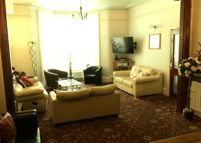Kirkstall Guest House Blackpool